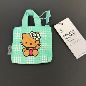 ALOHA Collection Hawaii Hello Kitty palaka tiny tripper charm bag DFS exclusive